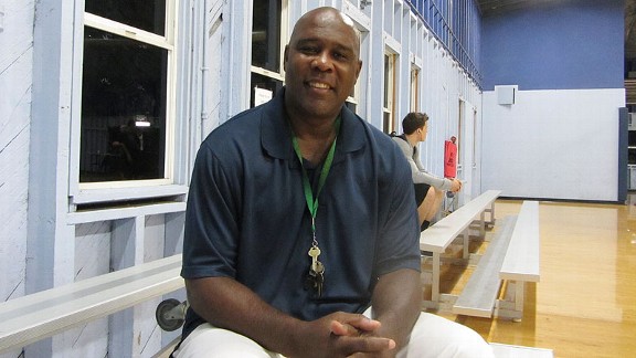 Kevin Bradshaw, Atlet Basket Internasional yang Menginspirasi