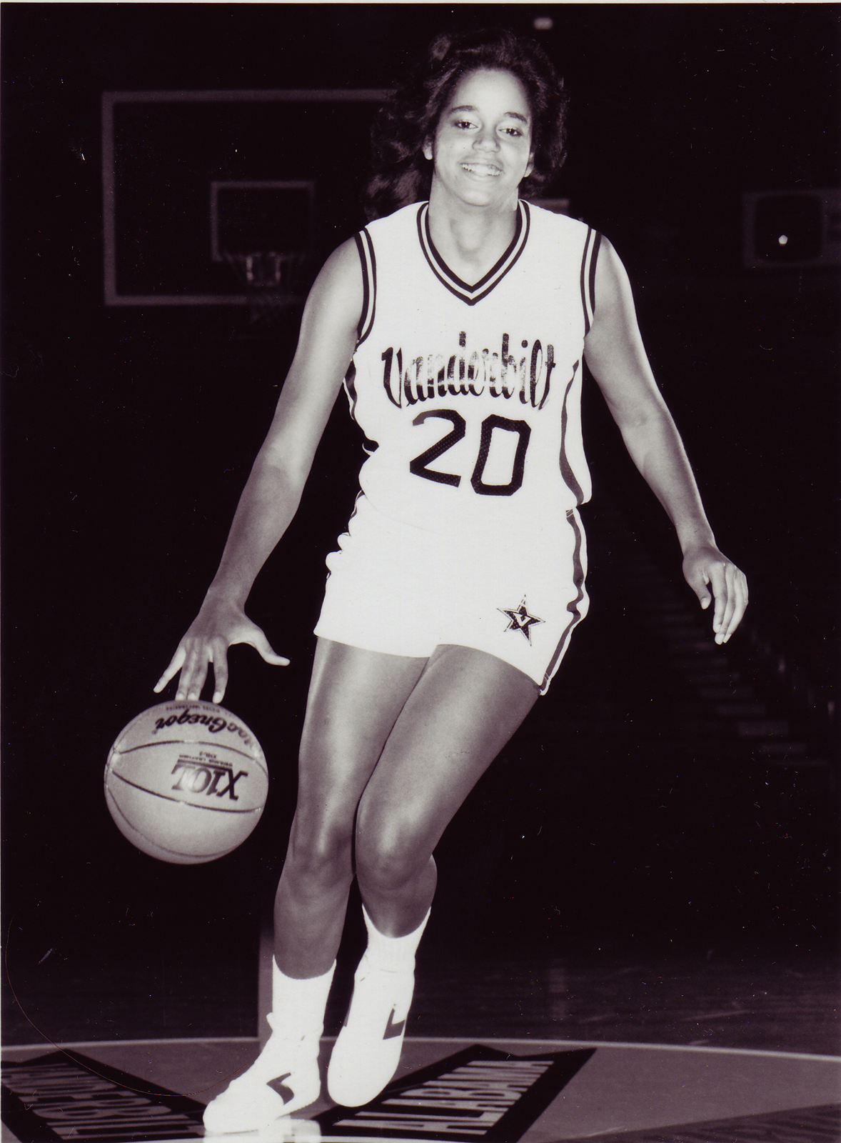 Profil Pemain Basket Carolyn Peck: Karier dan Prestasinya